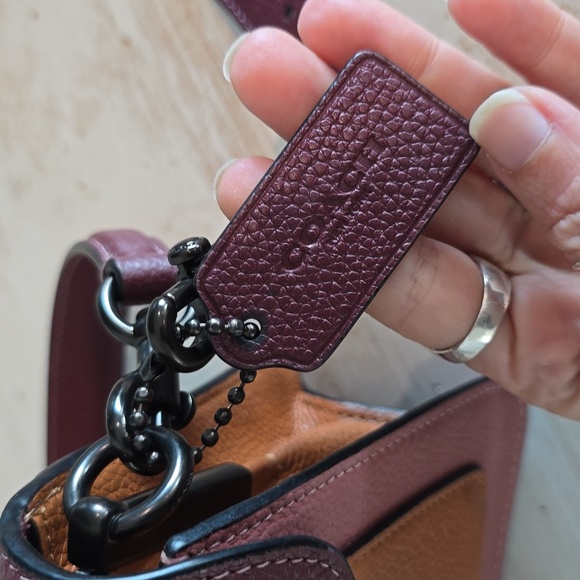 Coach Tabby Leather Shoulder Bag 26 - Picture 16 of 16